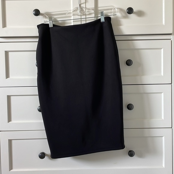 ANGL Women’s Black Pencil Skirt with 2 Side Pockets & Side Zipper - Size Medium - Picture 4 of 6